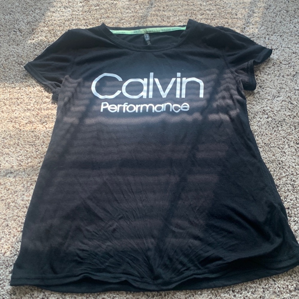 womens S lightweight calvin klein t shirt